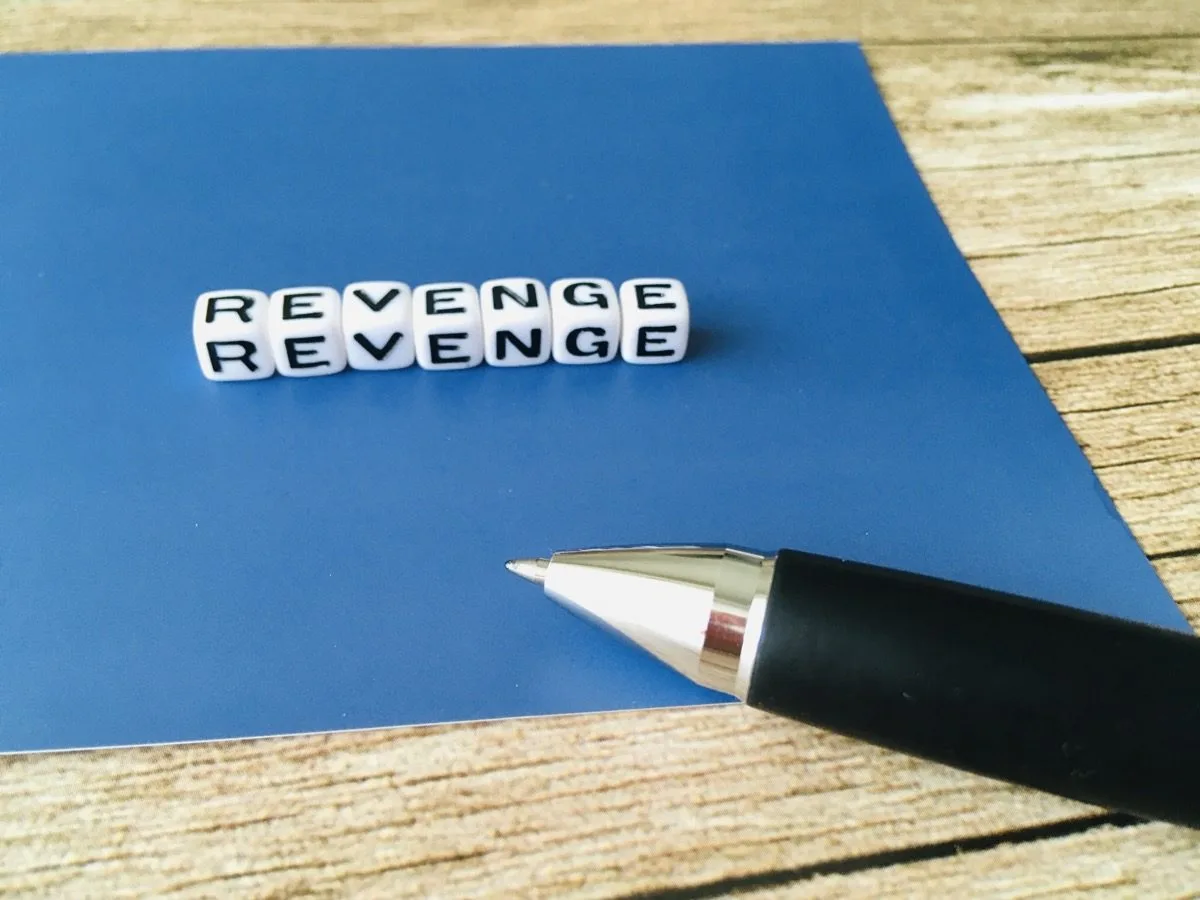 しっぺ返し的中文意思是…竹篦返しの中国語訳は？