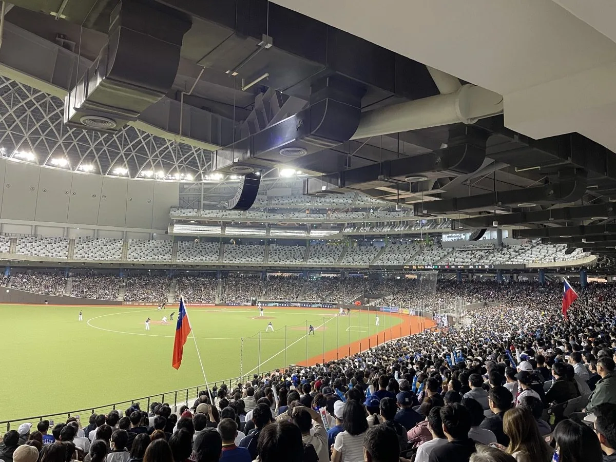 台北信義｜我的大巨蛋開箱心得：在大巨蛋看棒球真的讓人好不…