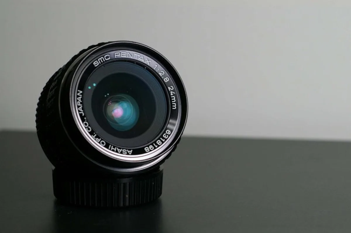 我的第一顆老鏡｜smc PENTAX K 24mm F2.8到底值不值得擁有？