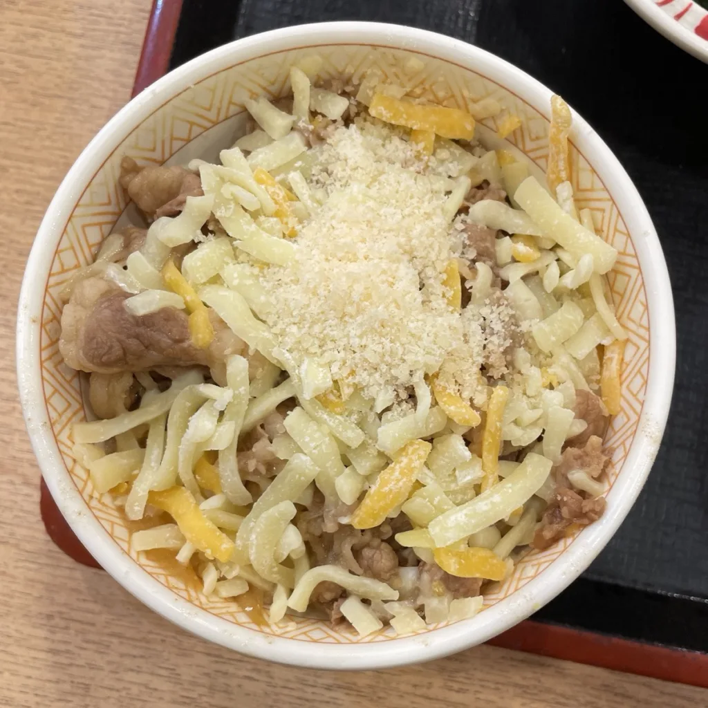 sukiya的三種起司牛丼