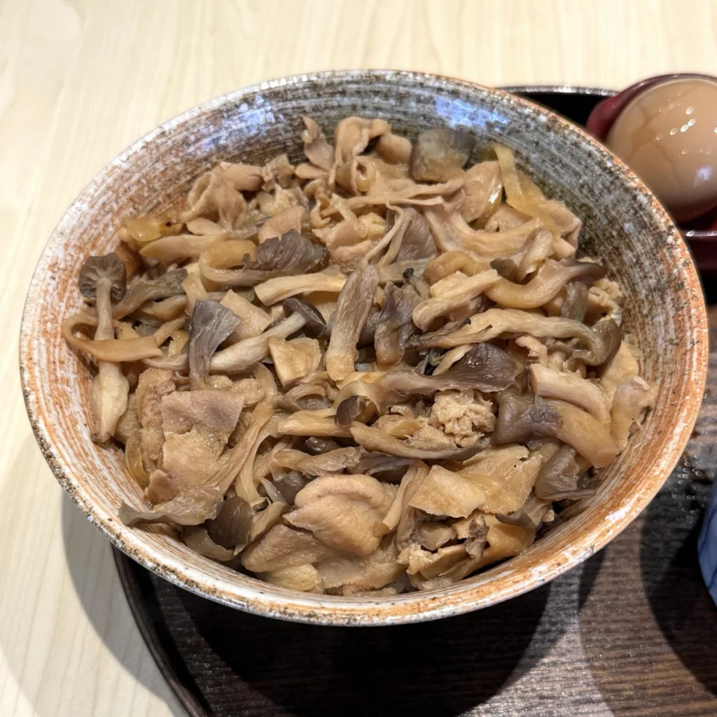 牛洞 竹北勝利店 極品三菇雞